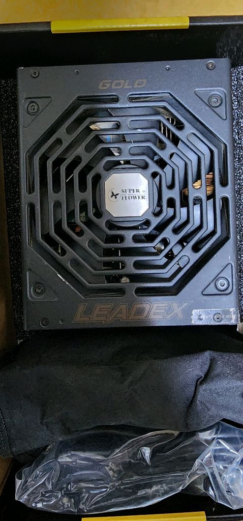 수퍼플라워 750W 80플러스골드 파워서플라이 중고품판매--1