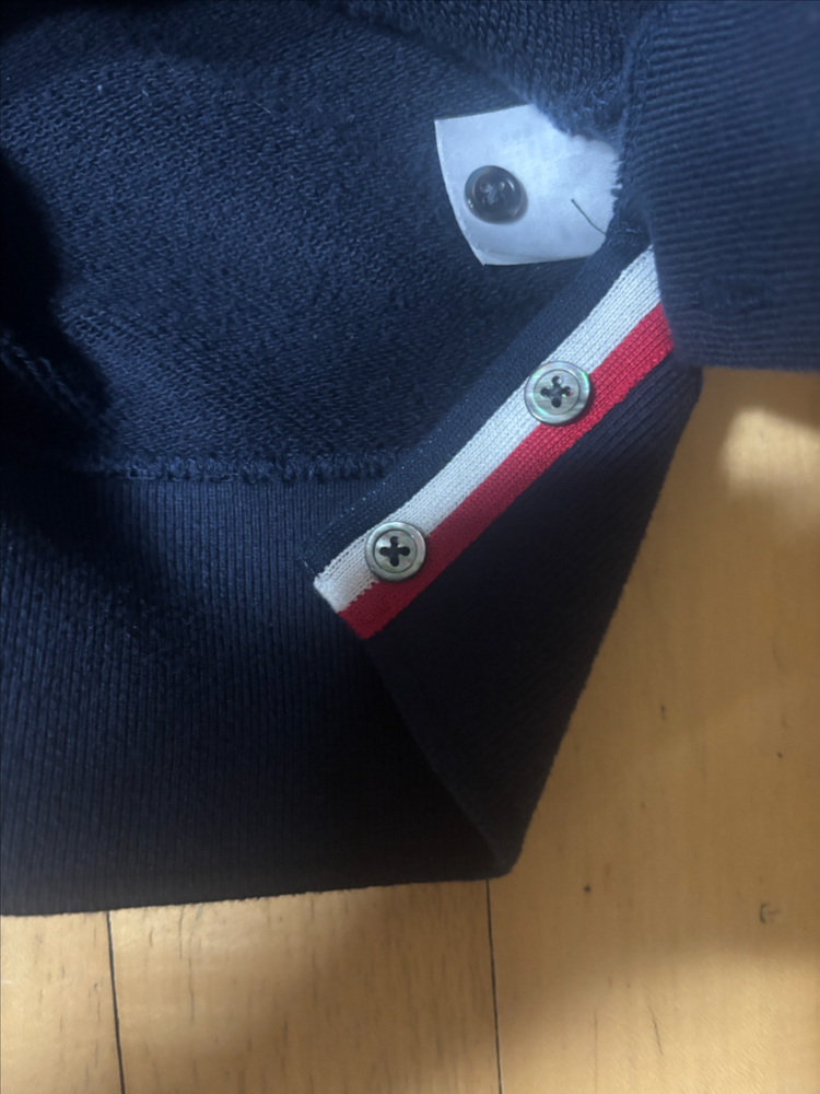 톰브라운 사선완장 맨투맨 네이비--2