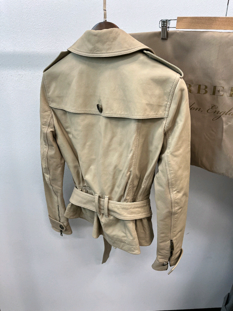 버버리 카프스킨 숏 트렌치자켓--9