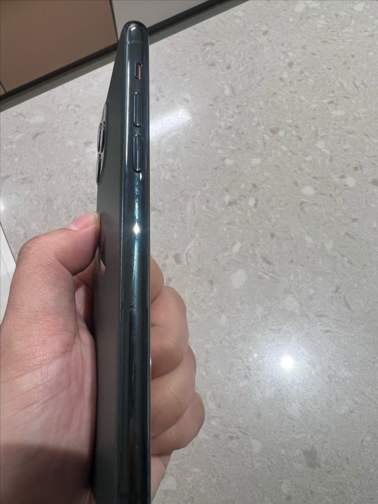 아이폰 11프로 256 해외판(무음/듀얼유심) 판매 이미지