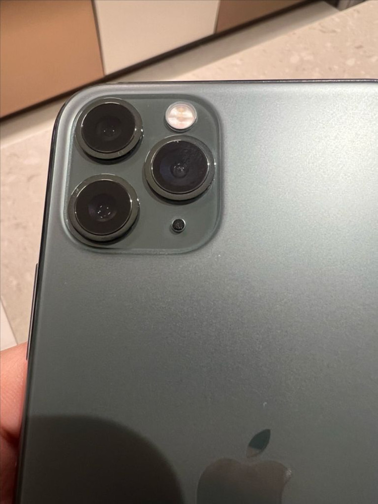 아이폰 11프로 256 해외판(무음/듀얼유심) 판매 이미지