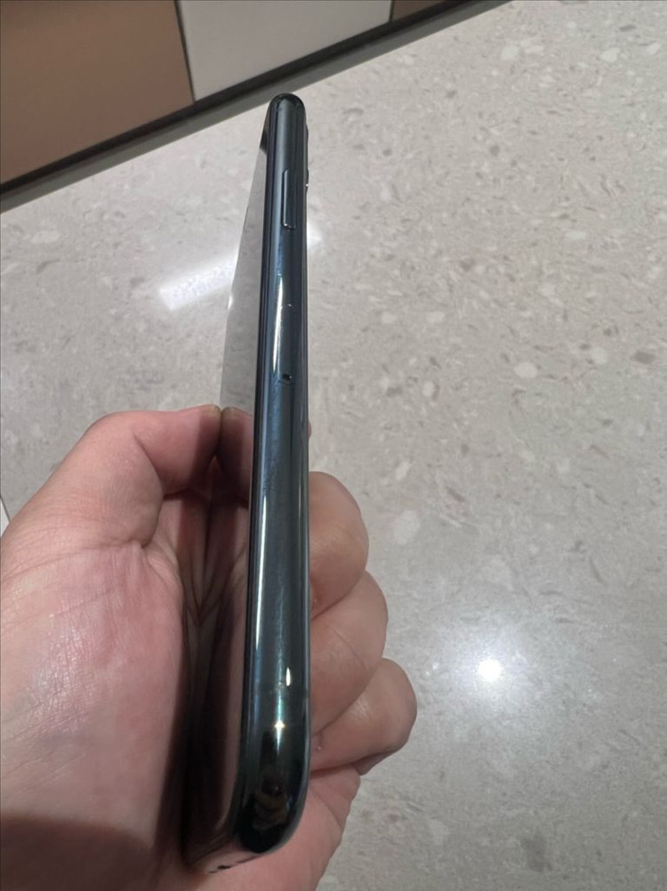 아이폰 11프로 256 해외판(무음/듀얼유심) 판매 이미지