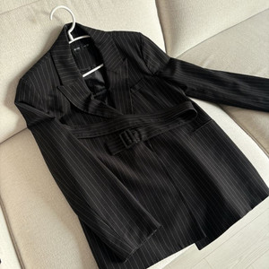 미쏘 스트라이프 자켓 블랙