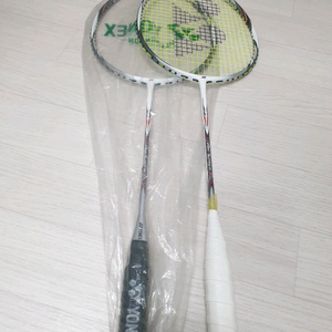 새상품및신동급 요넥스 정품 구형 아크세이버7 3u 팝니다.명검입니다