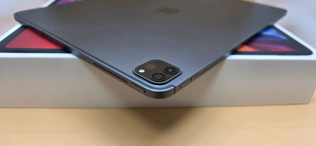 S급 아이패드프로12.9 4세대 셀룰러 128기가--9