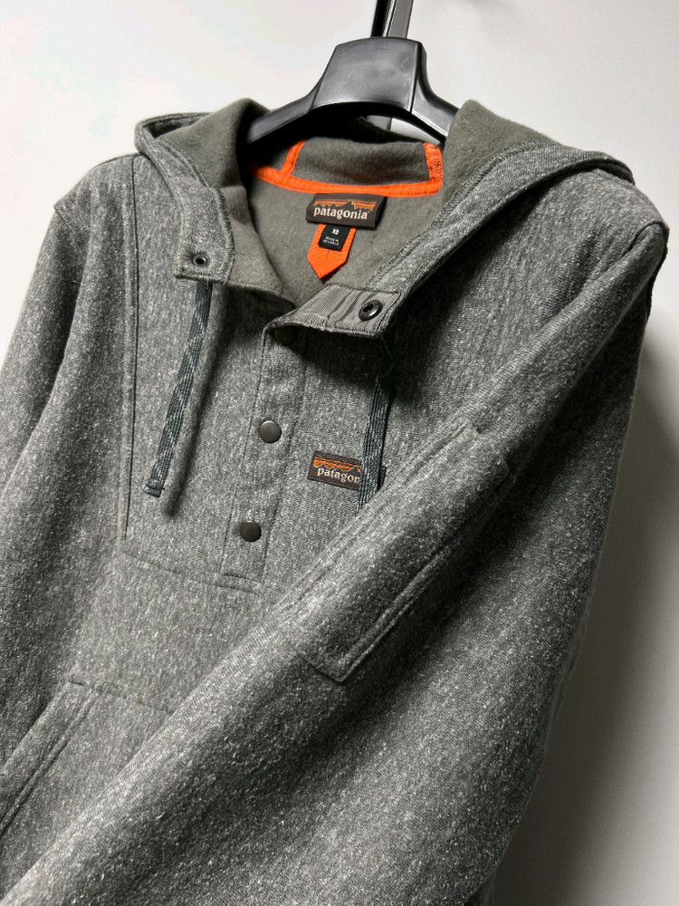 파타고니아 기모 후드 맨투맨--1