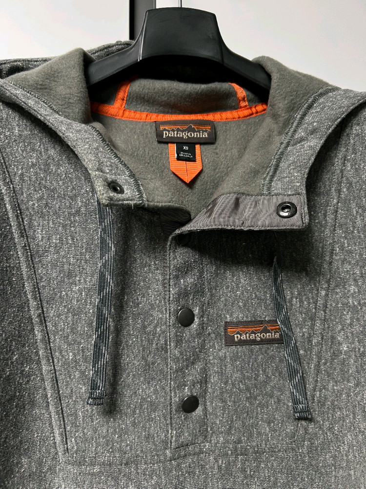파타고니아 기모 후드 맨투맨--2