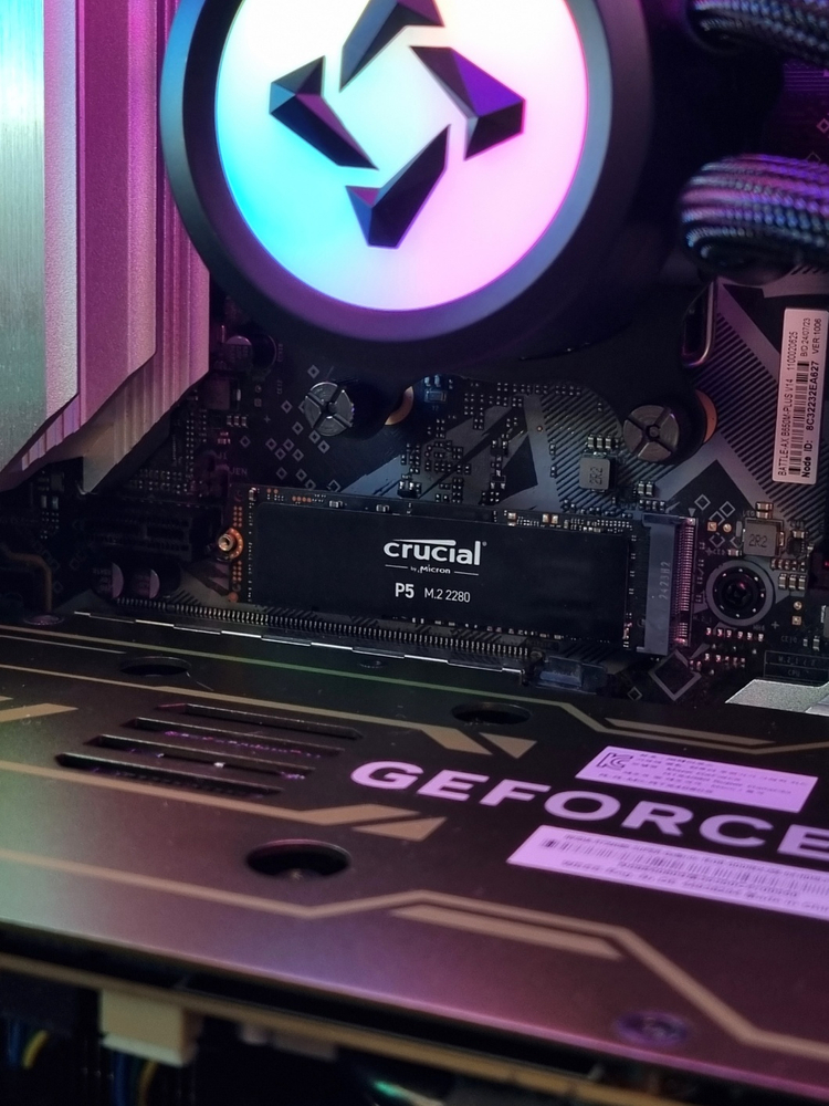 7800X3D 4080 Super 2TB 32GB 본체 이미지