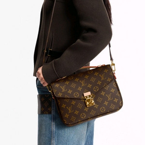 루이비통 모노그램 포쉐트 메티스 토트 숄더백 이미지