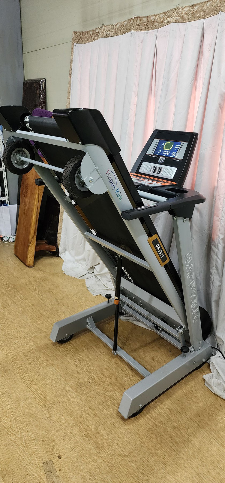 해피런 무소음 무진동 고급형 런닝머신 이미지