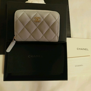 샤넬 지퍼돌이 카드지갑 라이트그레이 /골드 하드웨어 이미지