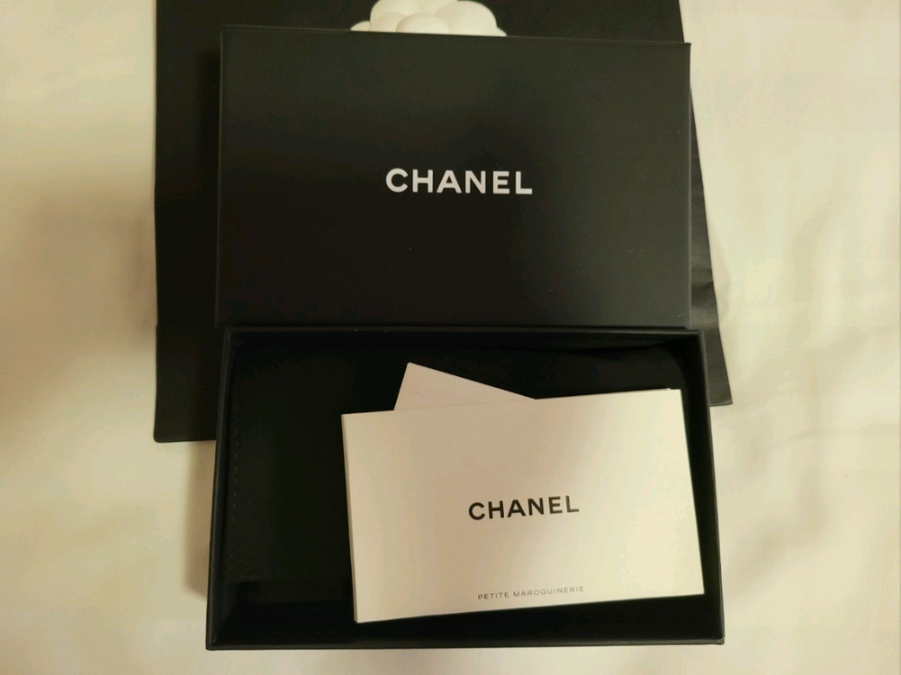 샤넬 지퍼돌이 카드지갑 라이트그레이 /골드 하드웨어 이미지