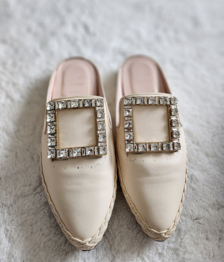 로저비비에 스트라스 블로퍼 이미지