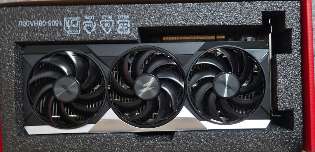 (붉은사막 포함)에이서 니트로 RX 9070 XT 16gb 판매합니다--1