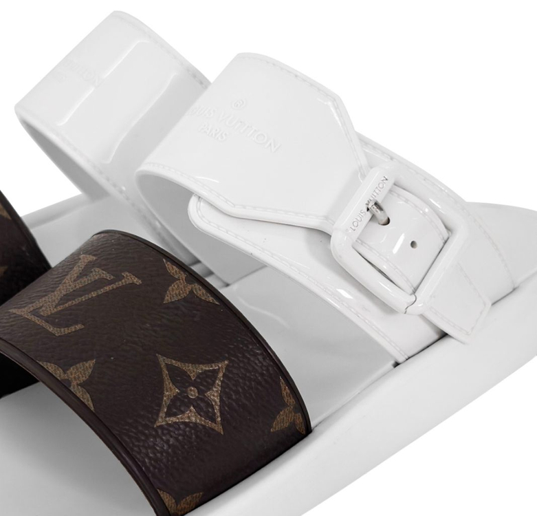 [35] 루이비통 여성 선배스 라인 모노그램 러버 슬라이드 슬리퍼 화이트 이미지