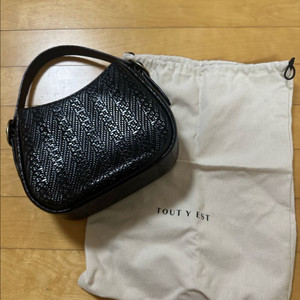 투티에 카노 미니백 킬림 블랙 토트백 이미지