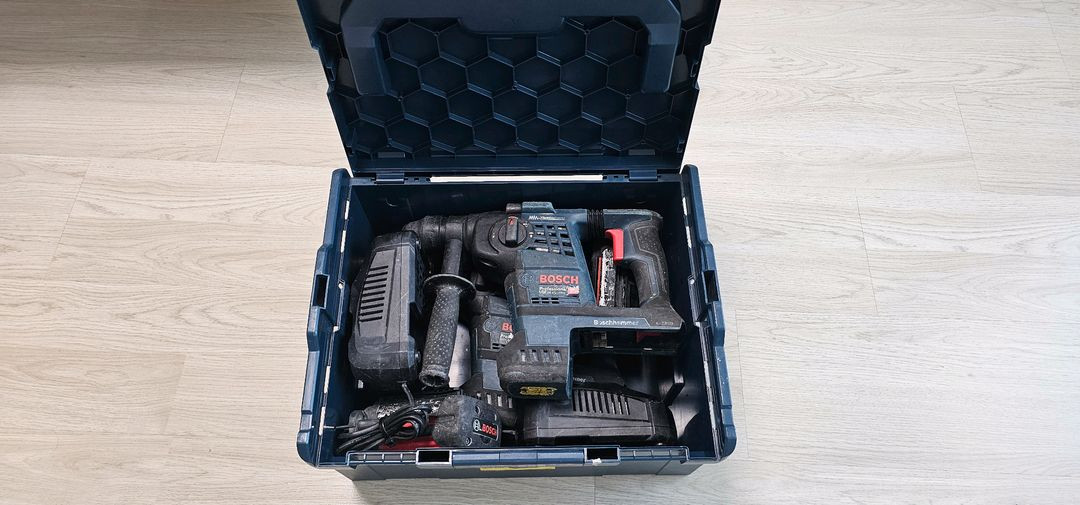 보쉬 36V앙카드릴 해머드릴 이미지