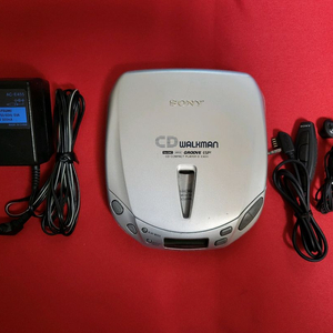 소니 디스크맨 D-E400 CDWALKMAN 깨끗한 풀세트 정상작동품 이미지