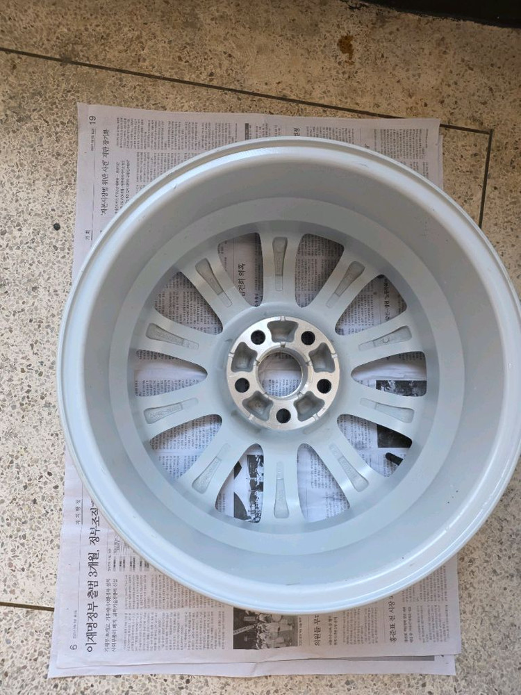 구형 에쿠스/순정17인치/10발 실버휠/중고 1개/개인/팝니다. 이미지