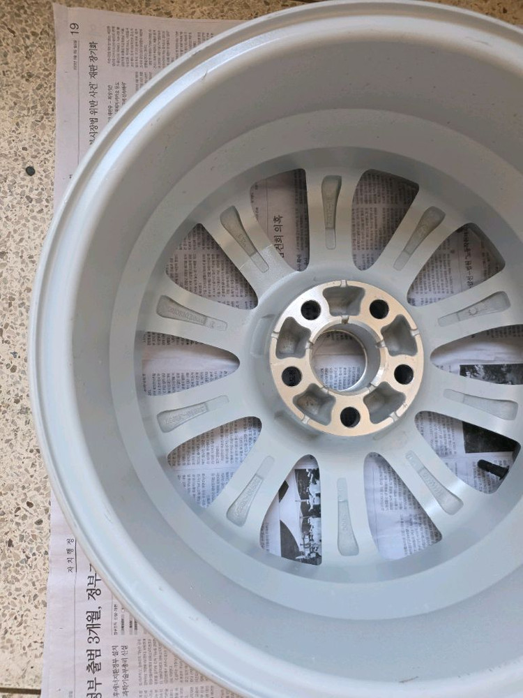 구형 에쿠스/순정17인치/10발 실버휠/중고 1개/개인/팝니다. 이미지