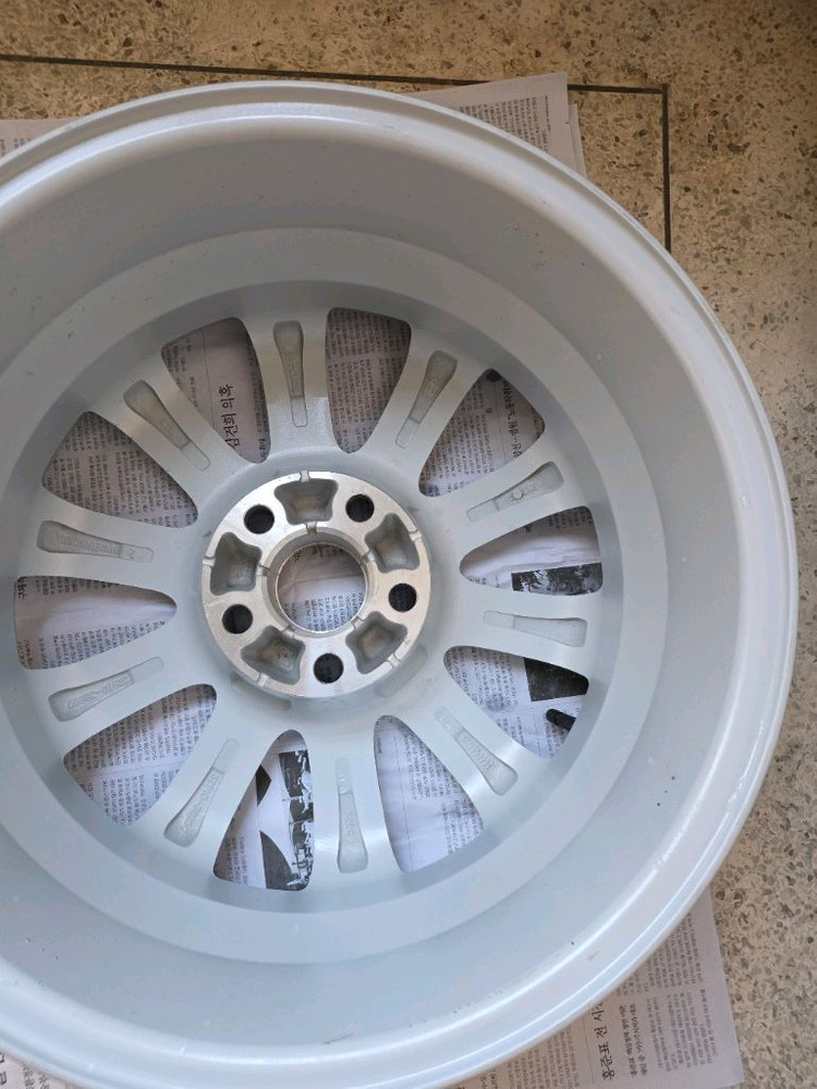 구형 에쿠스/순정17인치/10발 실버휠/중고 1개/개인/팝니다. 이미지