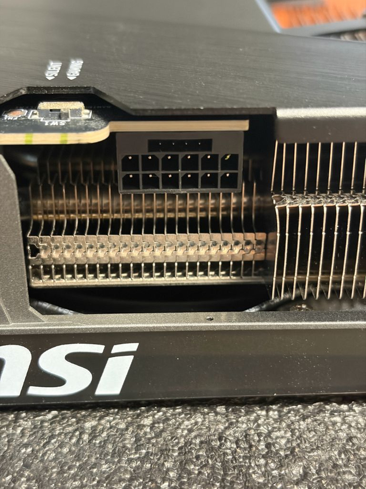 msi 5070ti 트리오 플러스 팝니다--6