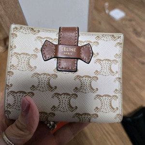 정품 셀린느반지갑 이미지