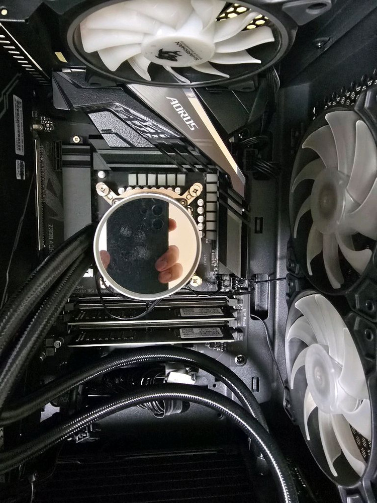 i9-9900K_ddr4.32G_2080Super_Z390 이미지