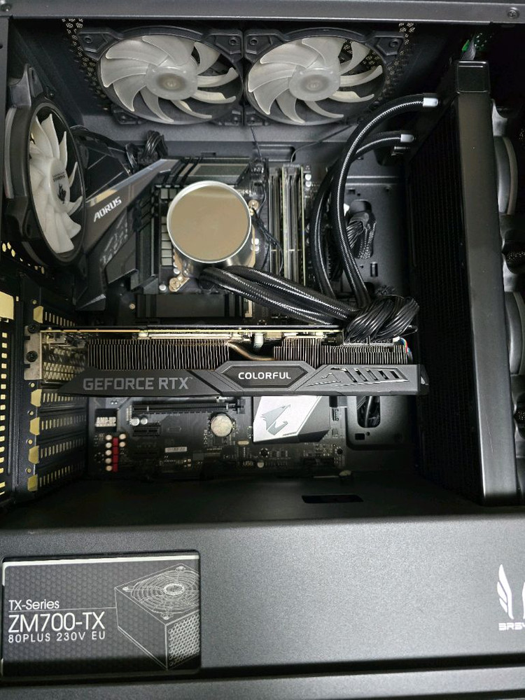 i9-9900K_ddr4.32G_2080Super_Z390 이미지