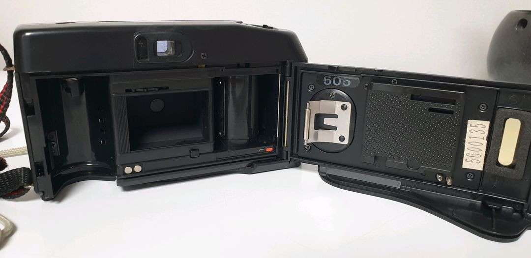 빈티지 필름 카메라 2종 (부품용, 소품용) 이미지