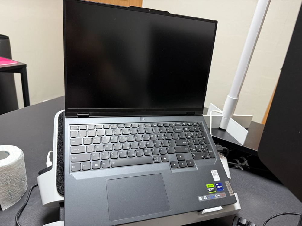 레노버 리전프로5 4070 이미지