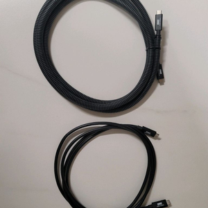 위즈플랫 OWC 썬더볼트4 USB-C 2m 케이블 판매합니다. 이미지