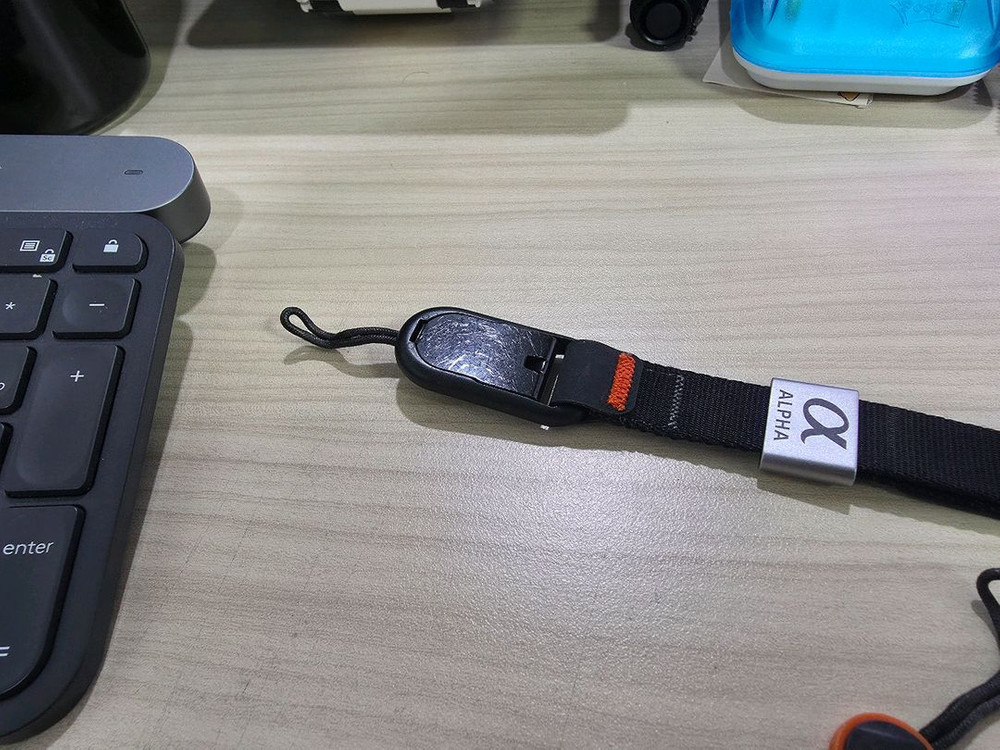 픽디자인(클러치, 소니커프) / 팔캠(마그네틱 스트랩)--4