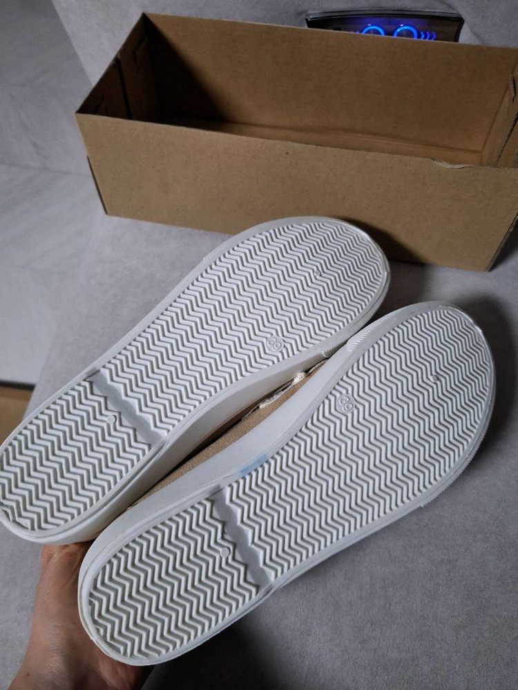 새상품)레이스 장식 슬립온 스니커즈 단화 이미지