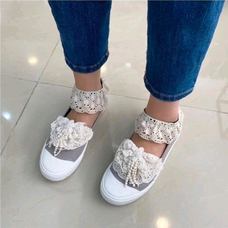 새상품)레이스 장식 슬립온 스니커즈 단화 이미지