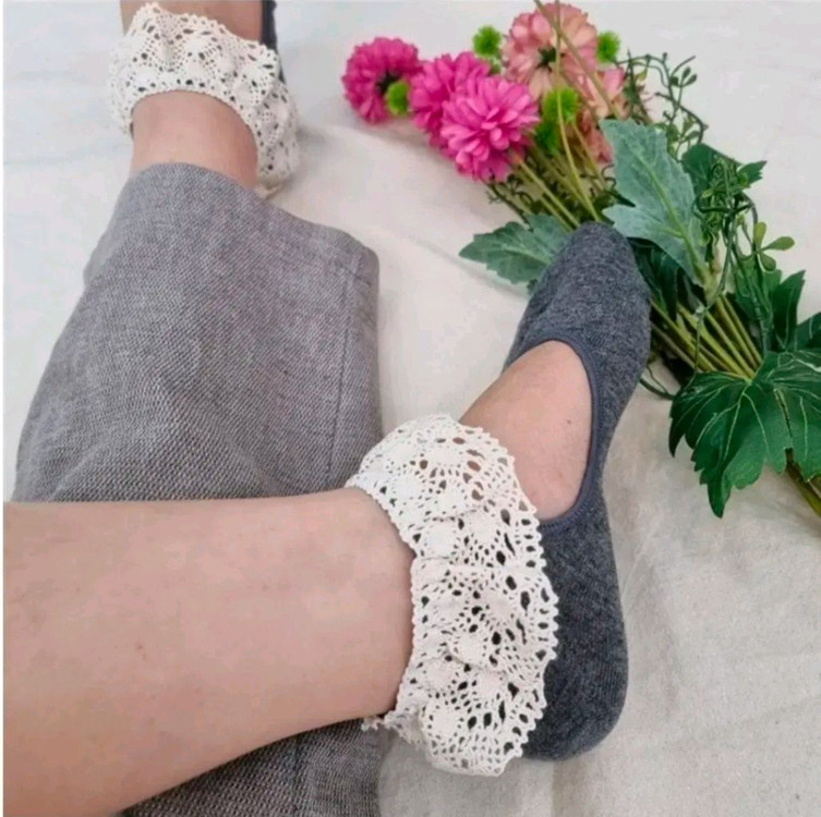 새상품)레이스 장식 슬립온 스니커즈 단화 이미지