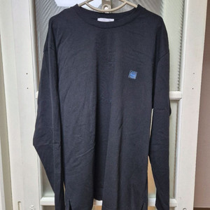 솔리드옴므 백로고 롱슬리브 티셔츠 블랙 이미지