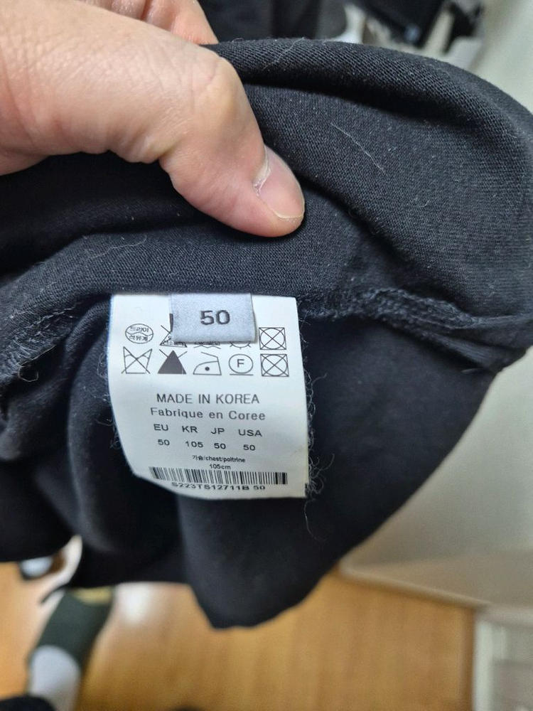 솔리드옴므 백로고 롱슬리브 티셔츠 블랙 이미지