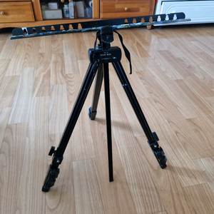 민신아트 NO.16 디스플레이용 휴대용 이젤 미술용품