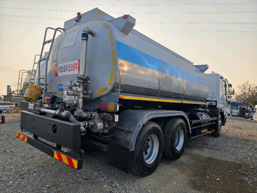 16톤살수차 16톤물차 중고살수차 중고물차 알미늄탱크 이미지