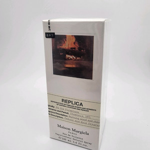 마르지엘라 향수 바이 더 파이어 플레이스 100ml 새상품 무료배송 소분공병 쇼핑백 증정 이미지