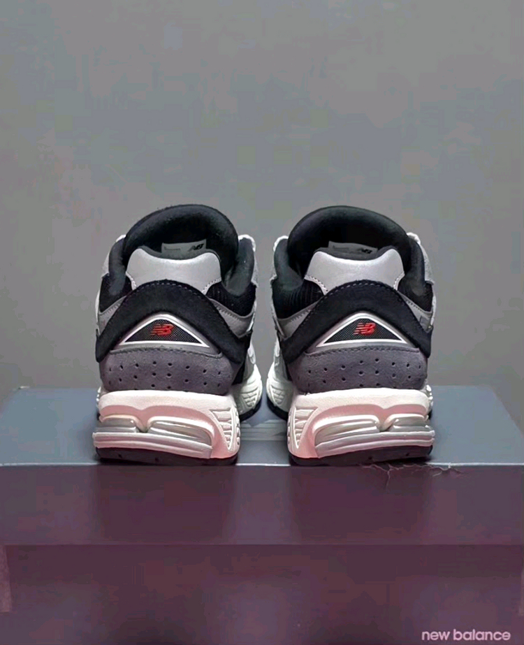 뉴발란스 2002R 운동화 240 [새상품] 이미지