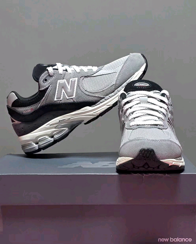 뉴발란스 2002R 운동화 240 [새상품] 이미지