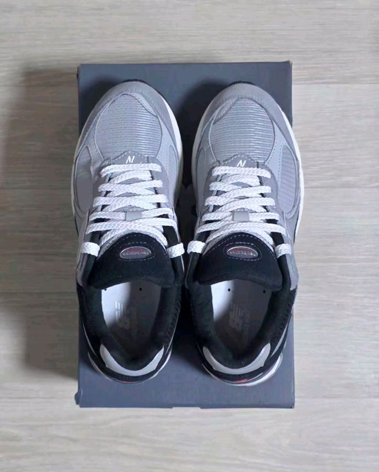 뉴발란스 2002R 운동화 240 [새상품] 이미지