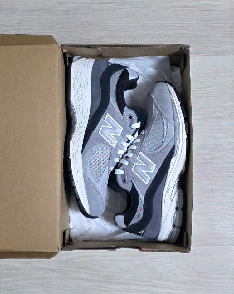 뉴발란스 2002R 운동화 240 [새상품] 이미지