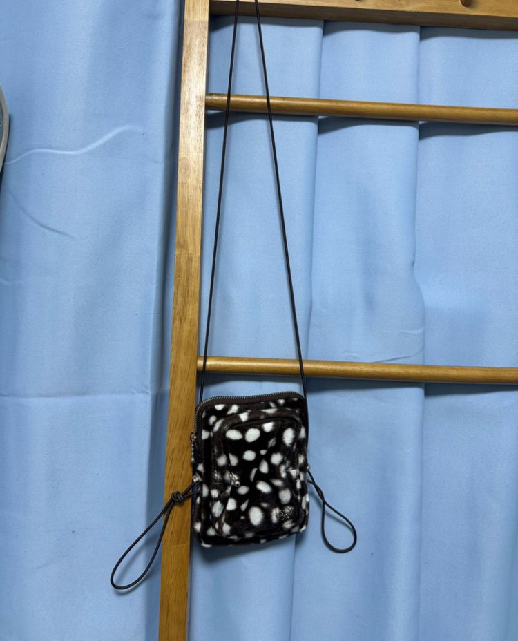 기준 밤비 브라운 미니백 퍼 크로스백 KIJUN--5