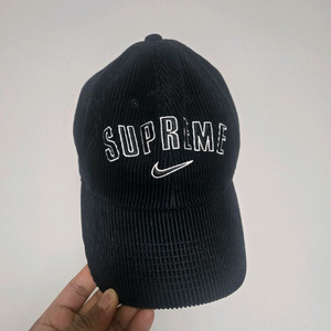 슈프림 x 나이키 아크 코듀로이 6-패널 캡 블랙 - 22SS 이미지