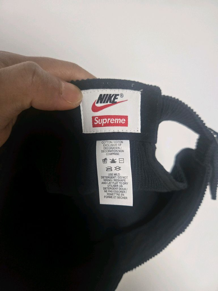 슈프림 x 나이키 아크 코듀로이 6-패널 캡 블랙 - 22SS 이미지