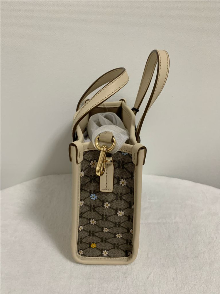 (미사용)헤지스 디즈니 덤퍼가방 여자가방 숄더백 크로스백--2