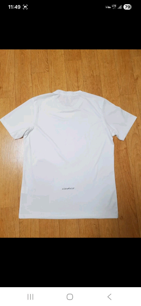 (정품, 새옷수준) 다이나핏 흰색 기능성 반팔 티셔츠 L(100)--2